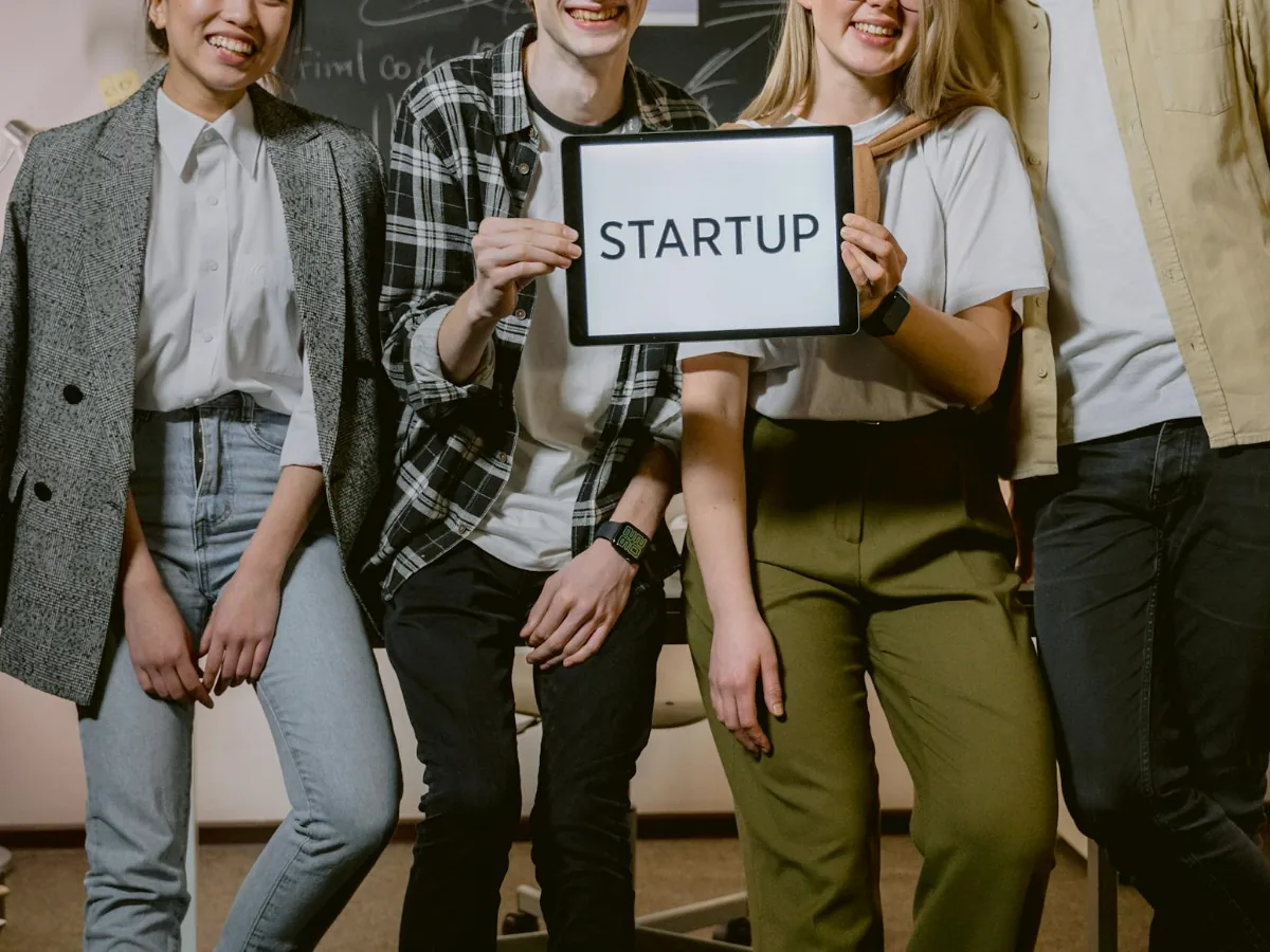 PIVOT — Startup Landing